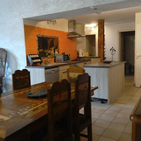 Fleur D'ylang Муасак